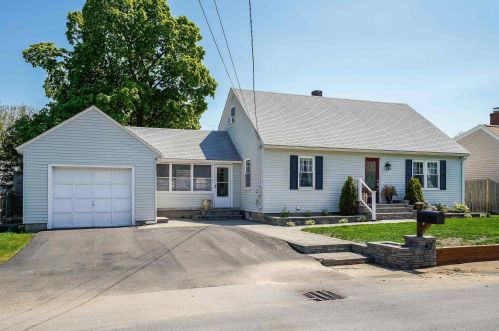 42 Lund St, Nashua NH  03060-4440 exterior
