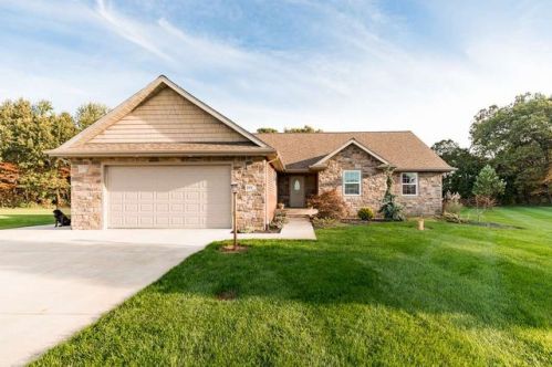 209 Barrington Pl, Warsaw, IN 46582-5841