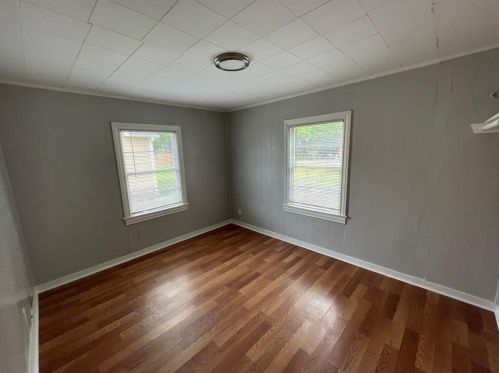 617 Hurst St, Angleton TX  77515-5613 exterior