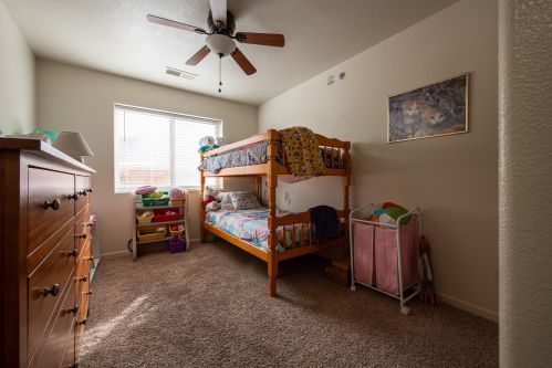 272 Main St, Kayenta UT 84738-6240 exterior