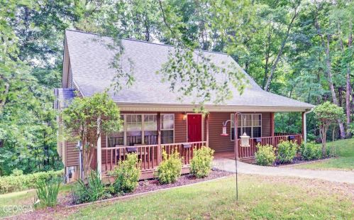 486 Watson St, Toccoa, GA 30577-1600