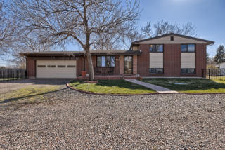 8900 74th Ave, Arvada, CO 80005-4517