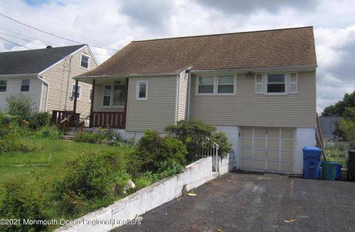 96 Ethel St, Metuchen, NJ 08840-2943