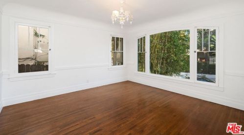 352 Sycamore Rd, Santa Monica CA  90402-1122 exterior