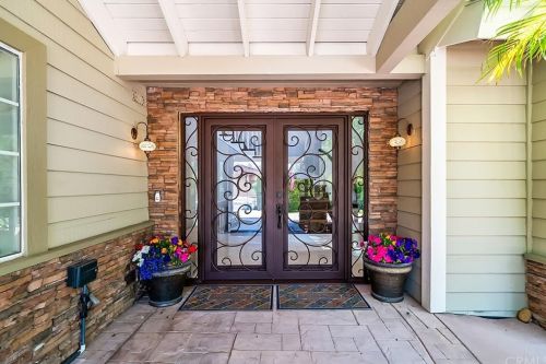 912 Loraine Ave, Glendora, CA 91741-2397