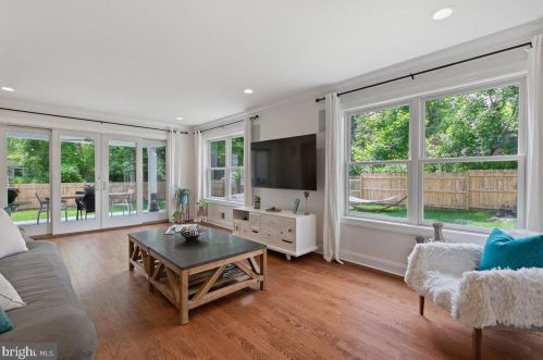 80 Robert Rd, Princeton NJ  08540-5333 exterior