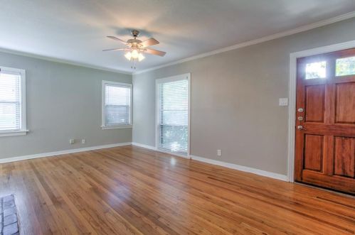 2600 Forest Park Blvd, Fort Worth TX  76110-2223 exterior