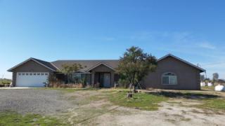 16714 Paula Rd, Madera, CA 93636-9238