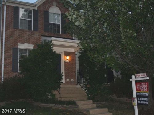5653 White Dove Ln, Clifton, VA 20124-0932