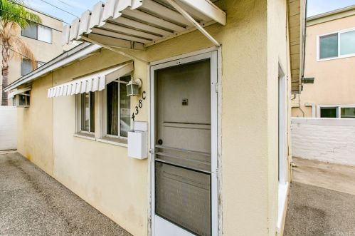 438 Ivy St, Glendale CA  91204-1272 exterior