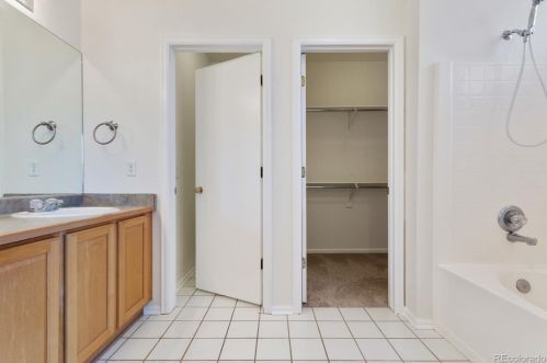 2452 Genoa Way, Aurora CO 80013-6295 exterior