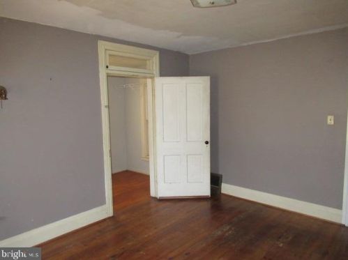 320 Middle St, Hanover PA 17331-3746 exterior