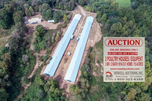 250 Huckleberry Hill Ln, Clarkesville, GA 30523-3038