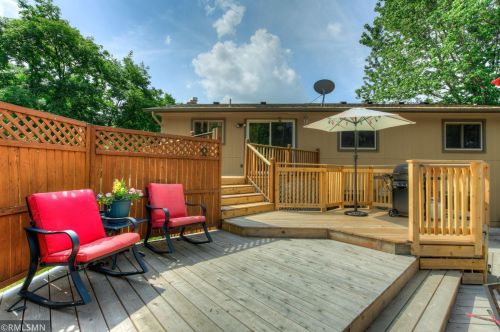 151 Dennison Ave, Saint Paul MN  55126-6237 exterior