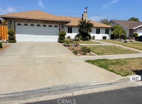 2627 Strong Pl, Anaheim CA  92806-5020 exterior