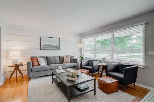 5555 Quail Ave, Minneapolis MN  55429-3254 exterior