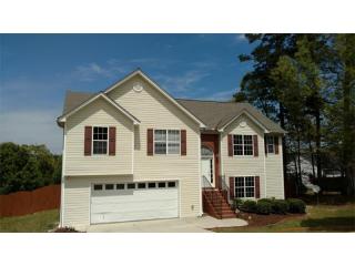 3898 Duncan Ives Dr, Buford, GA 30519-7567
