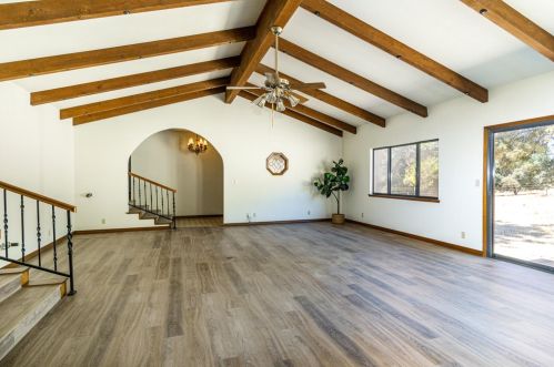 22300 Hacienda Dr, Grass Valley, CA 95949-8900