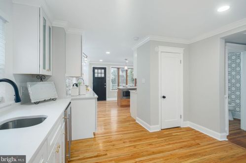 450 Elm Ave, Tavistock NJ  08033-2645 exterior