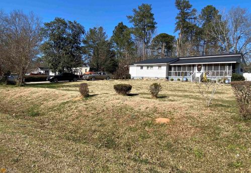 203 Fairground Rd, Lexington, GA 30648-2013
