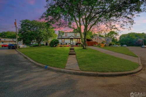 1 Dill Ct, Old Bridge, NJ 08857-1504