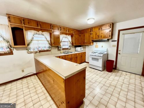 4132 Highway 162, Porterdale, GA 30016-5504