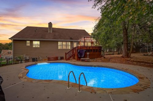 443 Abbey Pl, Villa Rica, GA 30180-7389