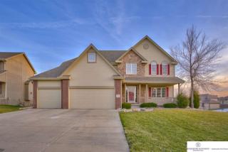 15683 King St, Bennington, NE 68007-5160