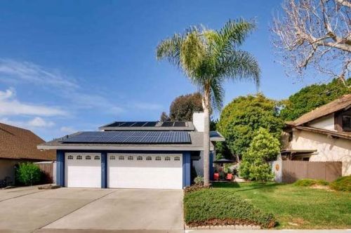 4023 Crescent Point Rd, Carlsbad, CA 92008-3610