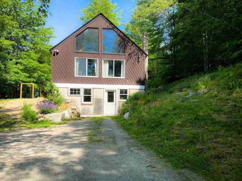 19 Juniper Meadow Rd, Danbury, NH 03230-4400