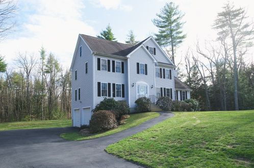 15 Dexter Ct, Fremont, NH 03044-3046
