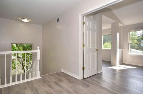 364 Messenger Cir, North Aurora IL  60542-1805 exterior