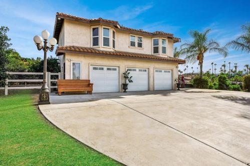 1559 Heather Ln, Riverside CA exterior