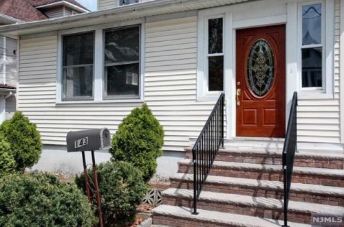 143 Grove St, Bogota, NJ 07603-1109
