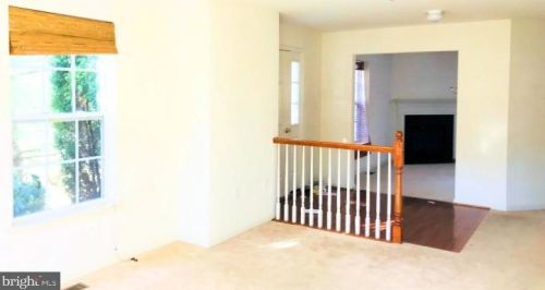 221 Hidden Dr, Blenheim, NJ 08012-4433
