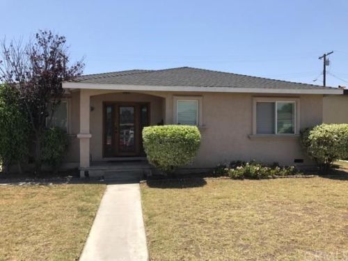 9646 Foster Rd, Bellflower, CA 90706-2334