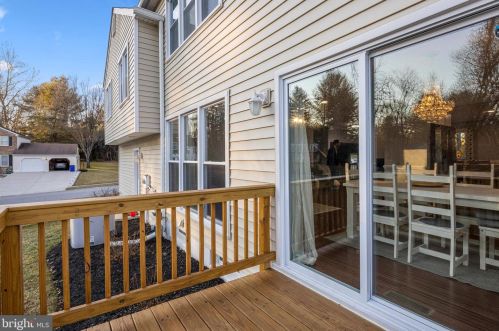 5002 Ten Mills Rd, Columbia MD  21044-1539 exterior