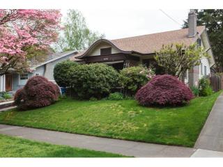 626 Floral Pl, Portland, OR 97232-2562