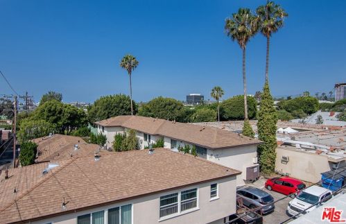 1341 Centinela Ave, Santa Monica CA  90404-2612 exterior