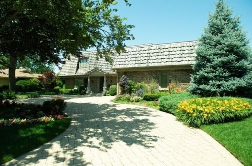 2020 Valley Lo Ln, Glenview, IL 60025-1723