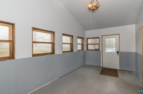 4615 Vermilion Rd, Duluth, MN 55803-1478