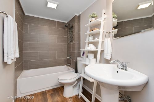 40 Peiffer Ave, Lemont IL  60439-3845 exterior