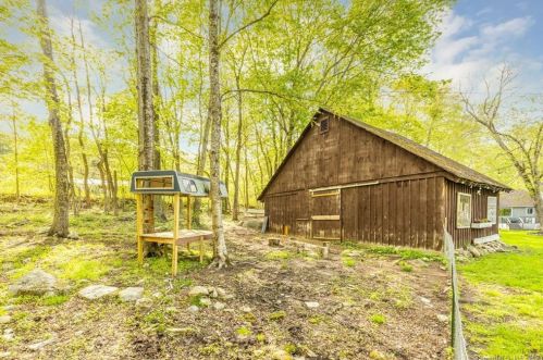 511 Tobacco St, Exeter CT  06249-1641 exterior