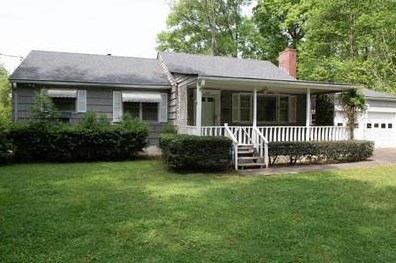 548 Lovejoy St, Marietta, GA 30008-2621