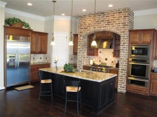 6 Vintage Path Pl, Spring TX  77381-4388 exterior