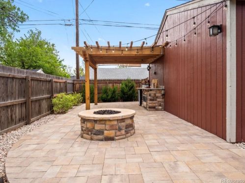 3001 Clarkson St, Englewood CO  80113-1707 exterior