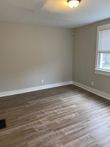 4540 Edgewood Ave, Cincinnati, OH 45232-1804
