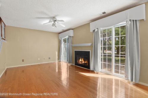 7 Old Orch Ln, Tinton Falls NJ 07712-2569 exterior