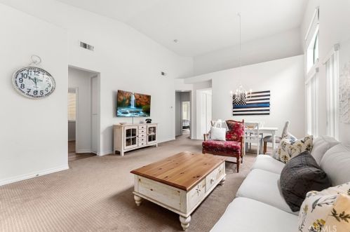 938 Dylan Way, Anaheim CA  92808-1515 exterior