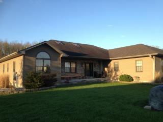 8377 Penrose Rd, Fulton, IL 61252-9659